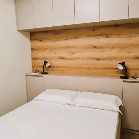 2v1 - Center 2 Appartement *