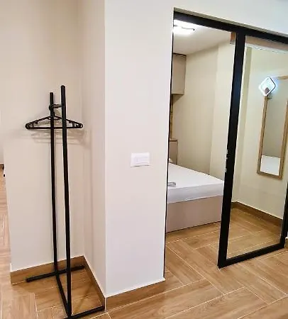 2v1 - Center 2 Apartment