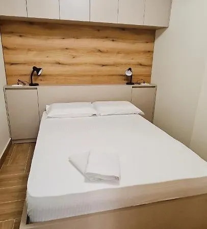 2v1 - Center 2 * 티라나