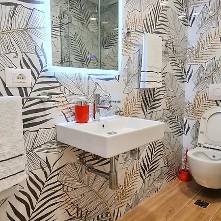 2v1 - Center 2 Apartment Tirana